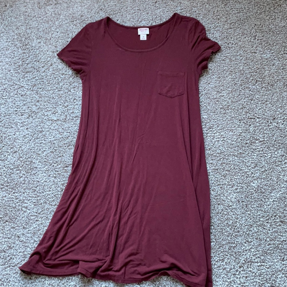 Mossimo t-shirt dress in maroon
